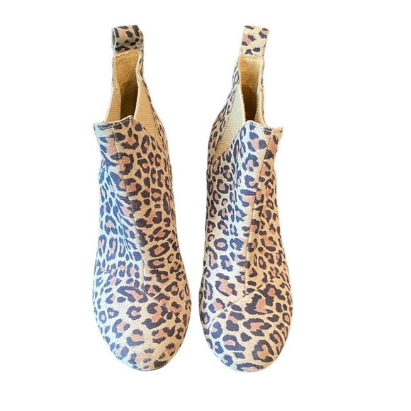 TOMS Kelsey Leopard Print Wedge Booties - Picture 3 of 8